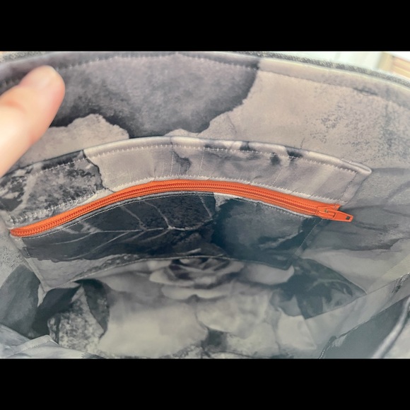 SBA Designs Wearable Art Purse (NWT) - Picture 6 of 7